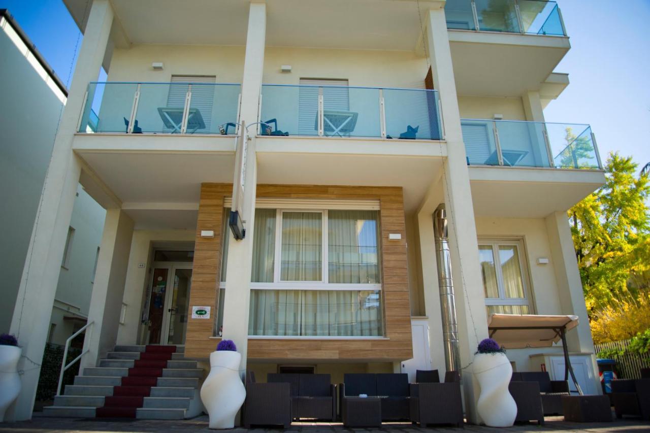 Hotel Villa Enea Cattolica Extérieur photo