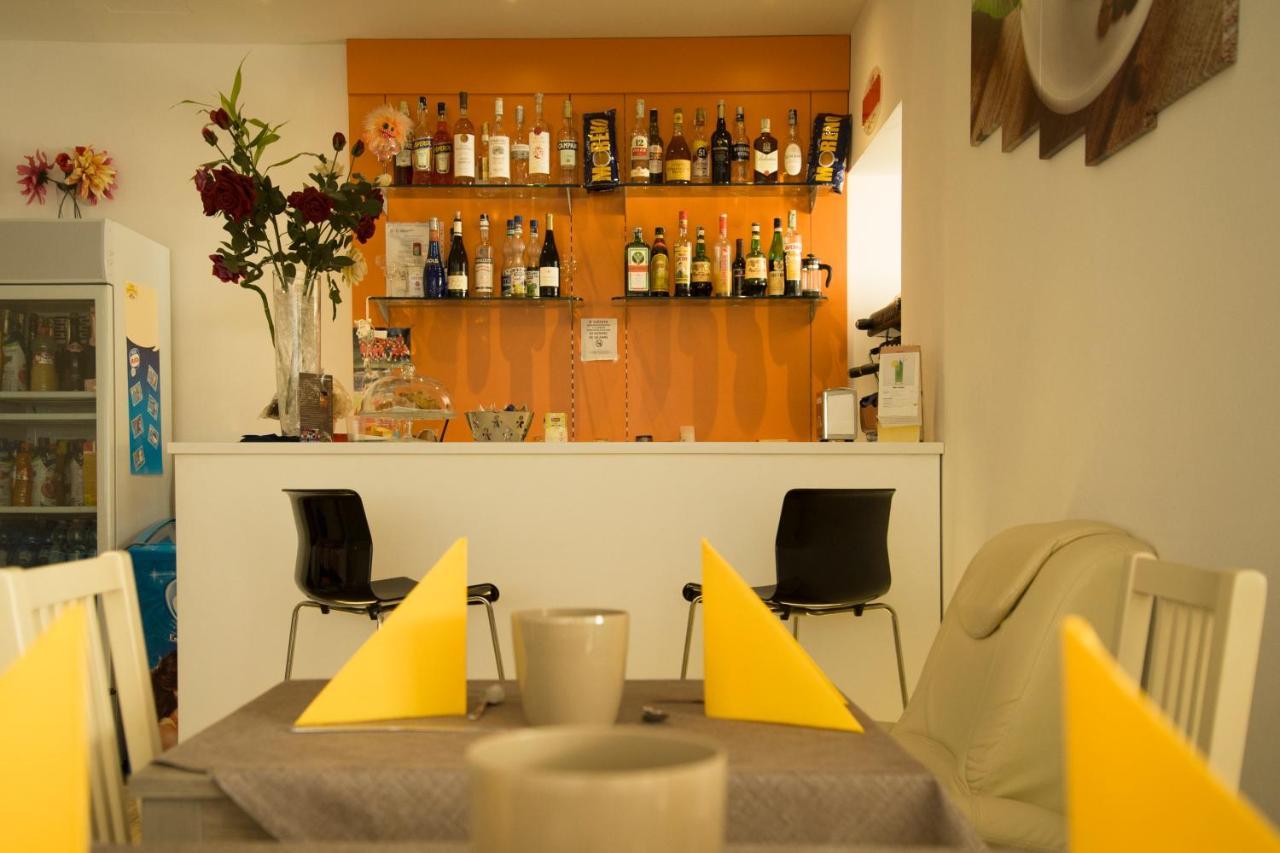 Hotel Villa Enea Cattolica Extérieur photo